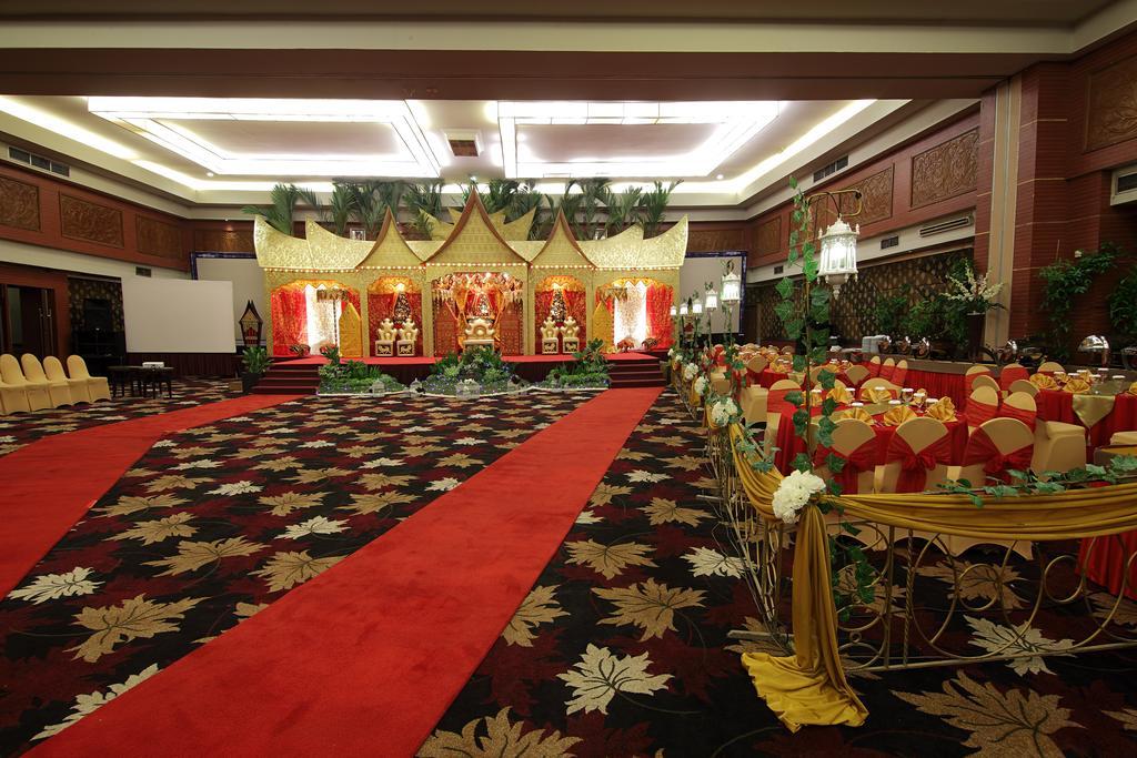 Pangeran Beach Hotel Padang  Eksteriør bilde